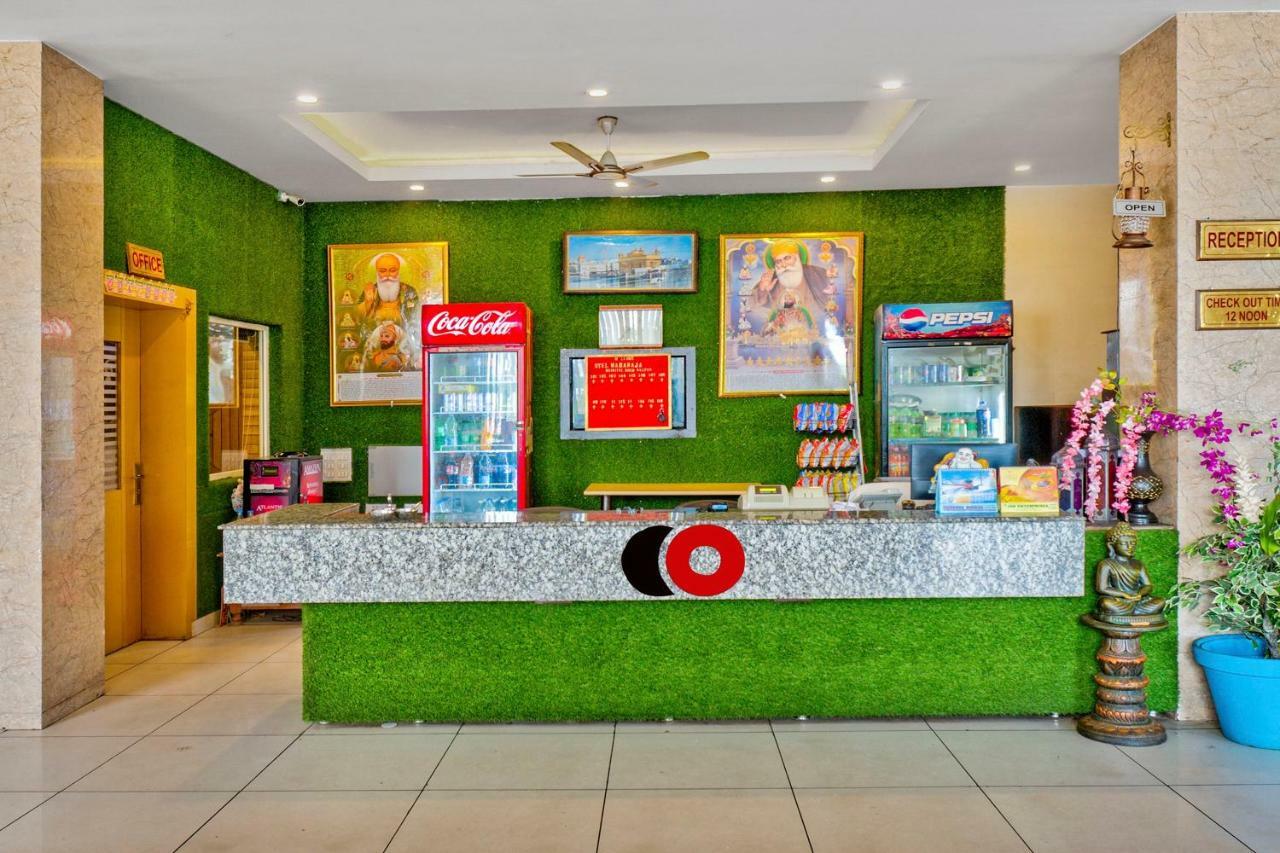 Capital O 40833 Maharaja Hotel & Restaurant Kashipur ภายนอก รูปภาพ